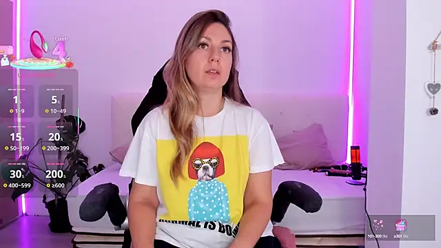 LindaWhite  online show from October 15, 2025, 4:18 pm