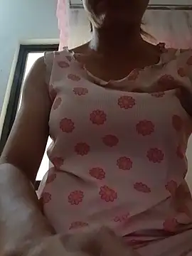 Snapshot of -Maya-a chatting on June 22, 2026, 3:25 am -Maya-a online show from June 22, 2026, 3:25 am