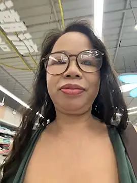 Snapshot of honghong_mother chatting on July 15, 2026, 12:43 pm honghong mother online show from July 15, 2026, 12:43 pm