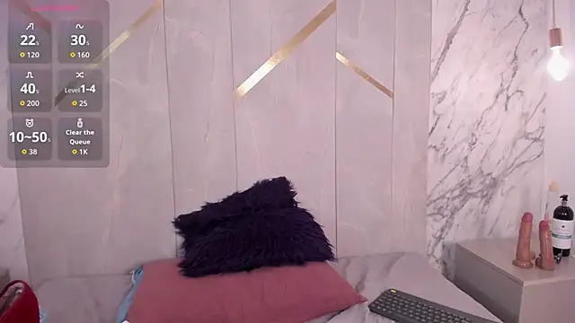 Snapshot of ChloeBelle_ chatting on June 9, 2026, 12:17 pm ChloeBelle online show from June 9, 2026, 12:17 pm