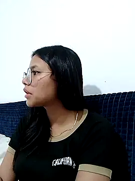 Snapshot of Sofielovee-01 chatting on June 10, 2026, 1:21 pm Sofielovee-01 online show from June 10, 2026, 1:21 pm