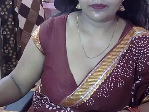 PRIYANKA 023 online show from June 26, 2026, 5:01 am