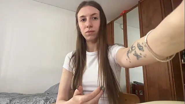 Snapshot of KathlineSutherlin chatting on May 31, 2026, 12:12 pm KathlineSutherlin online show from May 31, 2026, 12:12 pm