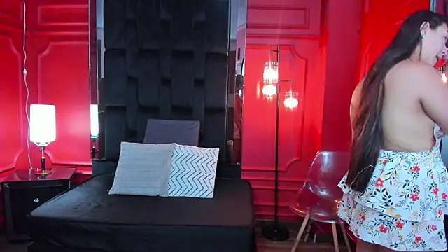 Snapshot of amberhanks chatting on June 25, 2026, 12:09 pm amberhanks online show from June 25, 2026, 12:09 pm