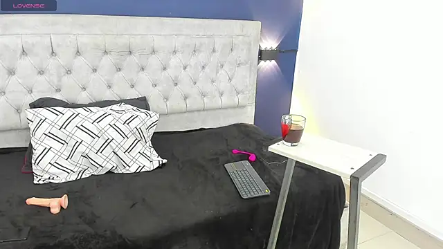 scarlette ttaylor online show from June 16, 2026, 11:35 am