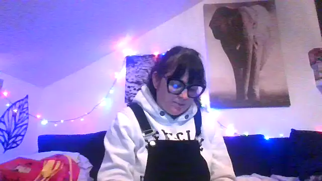 Snapshot of sexujuly88 chatting on December 22, 2025, 10:29 pm sexujuly88 online show from December 22, 2025, 10:29 pm