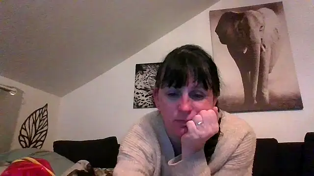 sexujuly88 online show from April 5, 2026, 7:55 pm