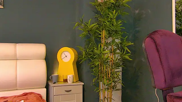 Tiny Tease online show from June 28, 2026, 8:15 pm