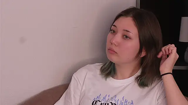 KatelynTrocinski online show from June 1, 2026, 12:07 pm