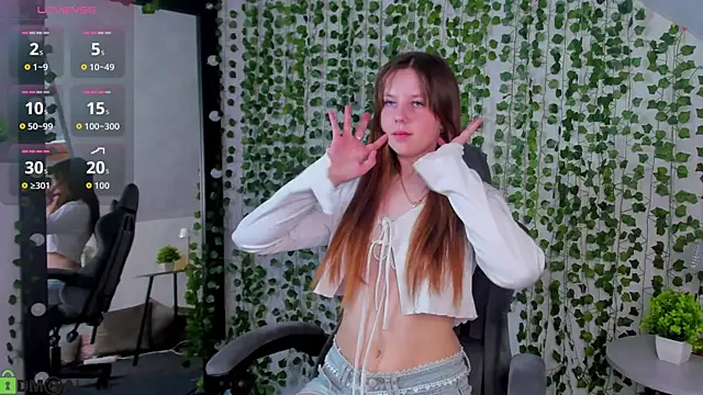 Violeta Paul online show from July 10, 2026, 12:59 am