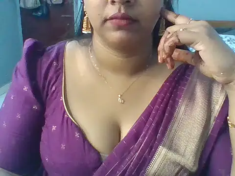 Snapshot of Tamil_hot_Meenu chatting on June 9, 2026, 3:23 pm Tamil hot Meenu online show from June 9, 2026, 3:23 pm