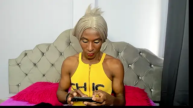 Snapshot of ameralis31 chatting on June 17, 2026, 1:45 pm ameralis31 online show from June 17, 2026, 1:45 pm