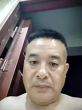 Snapshot of woailllll chatting on July 19, 2026, 1:37 pm woailllll online show from July 19, 2026, 1:37 pm