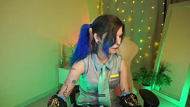 Lain Root online show from July 23, 2026, 5:38 am
