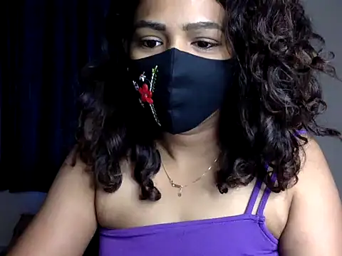 Nisha-moon online show from June 26, 2026, 6:40 am