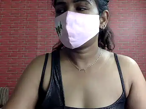 Nisha-moon online show from July 23, 2026, 7:39 am