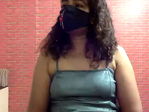 Nisha-moon online show from August 3, 2026, 7:07 am