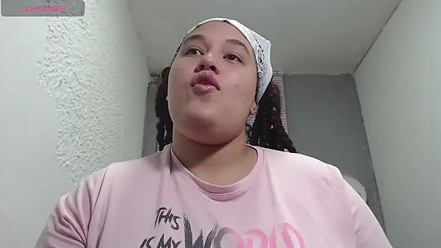 leilasosexy online show from July 6, 2026, 12:57 pm