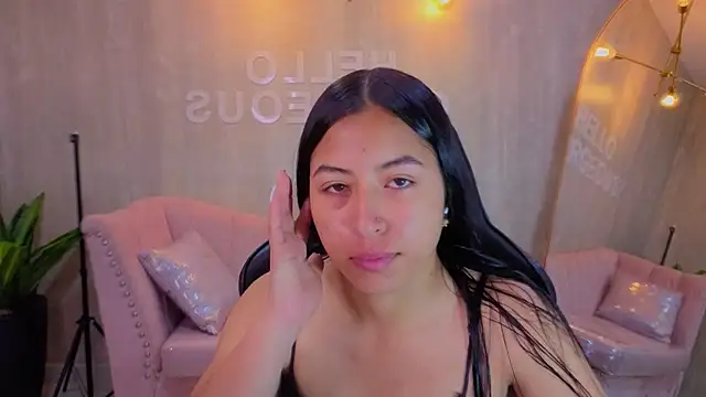 lia x a online show from July 8, 2026, 1:04 pm