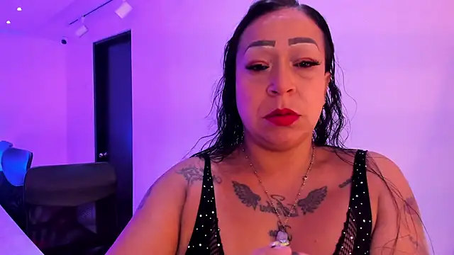 Snapshot of OrianaParra_ chatting on June 9, 2026, 3:51 am OrianaParra online show from June 9, 2026, 3:51 am
