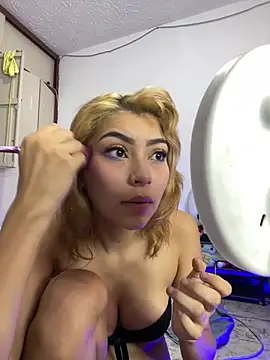 NatalieSterling online show from July 4, 2026, 2:12 pm