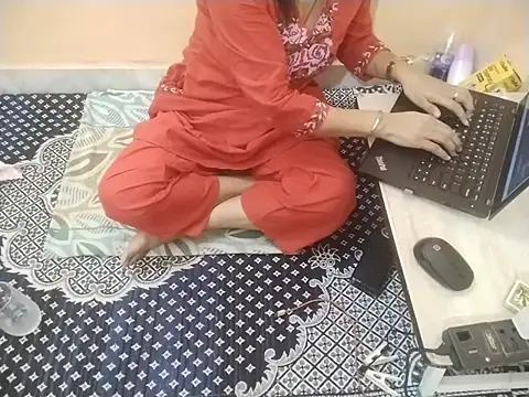 Anna gougeous online show from June 9, 2026, 4:57 am