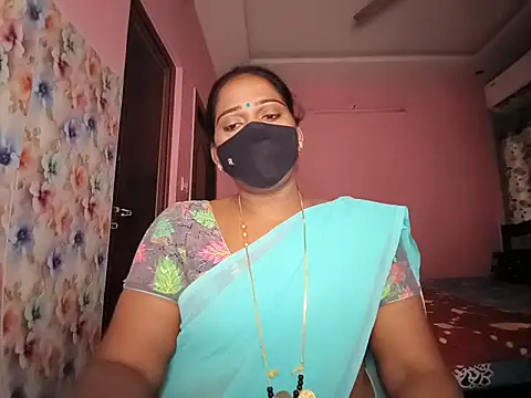 Snapshot of Meenakshy chatting on June 21, 2026, 4:59 am Meenakshy online show from June 21, 2026, 4:59 am
