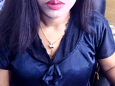 Noor Zarin27 online show from July 14, 2026, 12:13 am