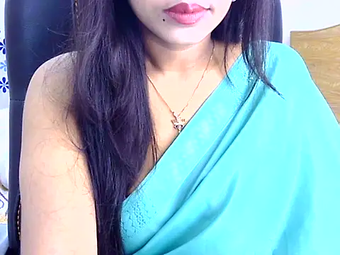 Noor Zarin27 online show from July 14, 2026, 2:05 am