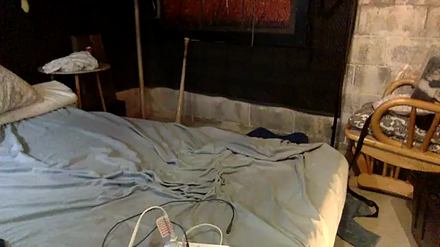 thierrybae online show from July 13, 2026, 6:16 am
