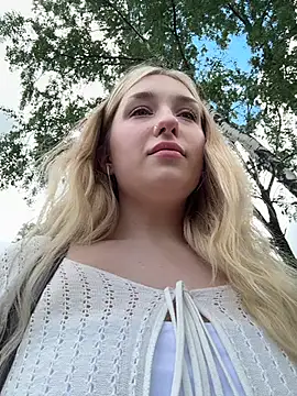 Polly Pop online show from June 22, 2026, 10:45 am