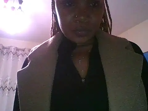 Snapshot of CreamyQueen254 chatting on July 8, 2026, 4:33 pm CreamyQueen254 online show from July 8, 2026, 4:33 pm