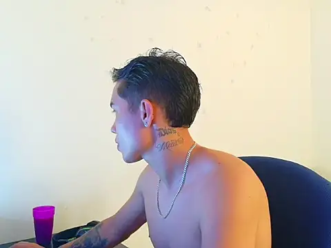 sexy poseidon online show from June 5, 2026, 4:13 pm