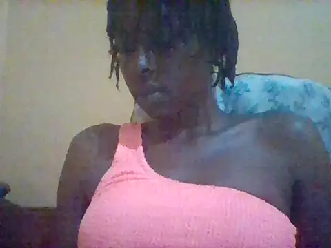 Snapshot of Zinnah_Q chatting on June 7, 2026, 9:24 am Zinnah Q online show from June 7, 2026, 9:24 am