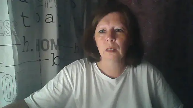 Schastlivaya43 online show from June 15, 2026, 6:43 pm