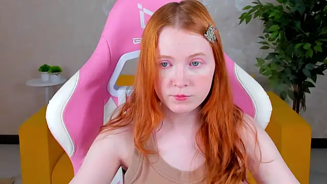 Snapshot of ari-kittyy chatting on June 23, 2026, 4:10 am ari-kittyy online show from June 23, 2026, 4:10 am