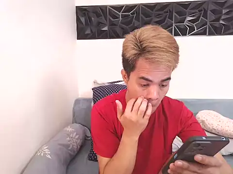 yourmikexxx online show from July 14, 2026, 1:41 am