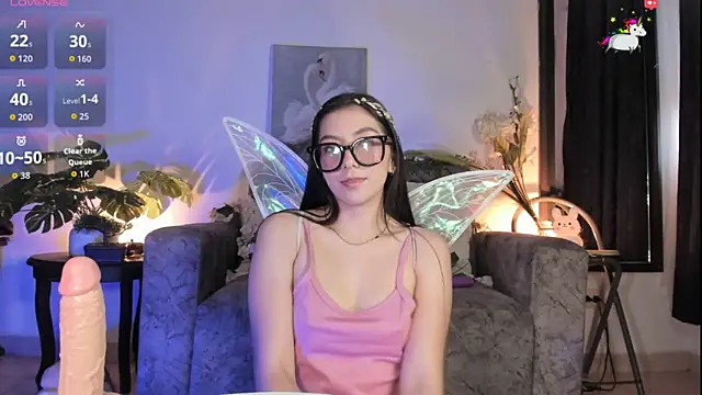 EllieDream  online show from June 19, 2026, 2:21 pm