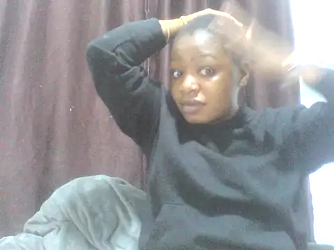 Snapshot of sweett_camillah chatting on June 18, 2026, 11:47 am sweett camillah online show from June 18, 2026, 11:47 am