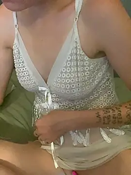 LittleSexyKimy online show from July 15, 2026, 6:02 pm