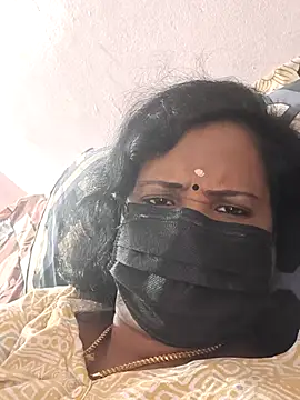 Snapshot of aiswarya143 chatting on June 14, 2026, 5:31 am aiswarya143 online show from June 14, 2026, 5:31 am