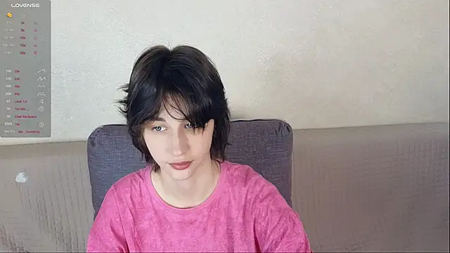 Snapshot of Carolina_Lu chatting on June 8, 2026, 3:18 am Carolina Lu online show from June 8, 2026, 3:18 am