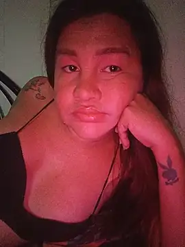 Snapshot of AsianMolly32 chatting on June 8, 2026, 4:46 am AsianMolly32 online show from June 8, 2026, 4:46 am