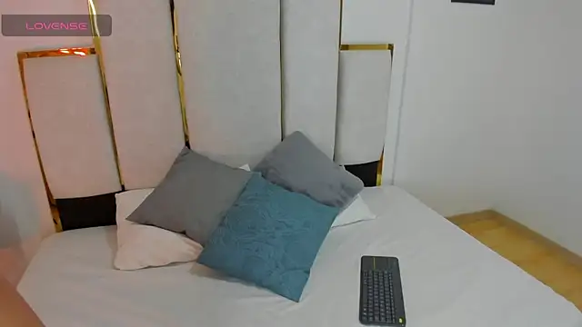 Snapshot of LiamBastien chatting on June 19, 2026, 3:44 am LiamBastien online show from June 19, 2026, 3:44 am
