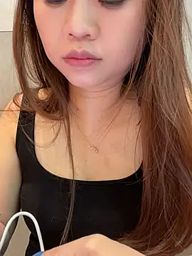 mimi05231 online show from July 26, 2026, 3:47 am