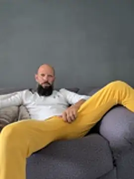 locoxxxsss online show from August 4, 2026, 7:38 pm