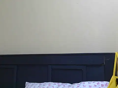 kinkydolll online show from July 9, 2026, 5:06 pm