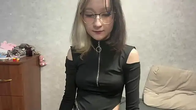 Lilfain baby online show from June 29, 2026, 12:05 pm