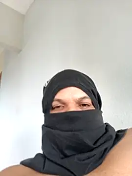 Snapshot of FFelipe000777 chatting on July 2, 2026, 3:29 pm FFelipe000777 online show from July 2, 2026, 3:29 pm