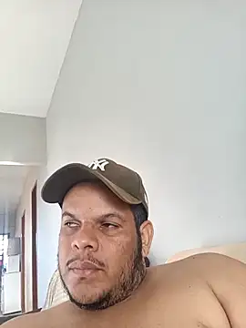 Snapshot of FFelipe000777 chatting on July 17, 2026, 12:01 pm FFelipe000777 online show from July 17, 2026, 12:01 pm